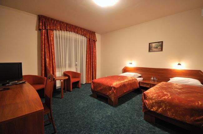 Hotel Salamandra Hoczew Exteriör bild