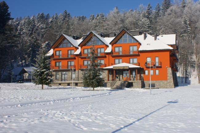 Hotel Salamandra Hoczew Exteriör bild