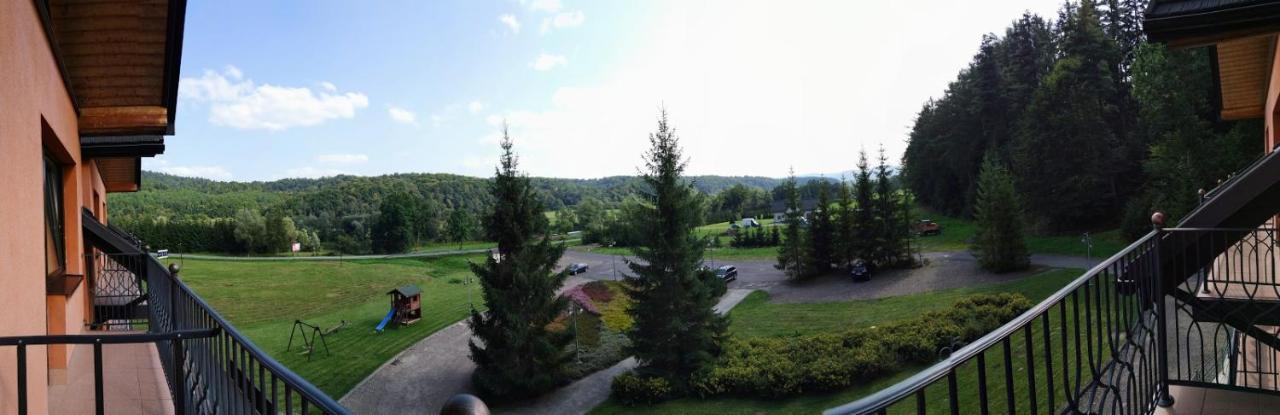 Hotel Salamandra Hoczew Exteriör bild